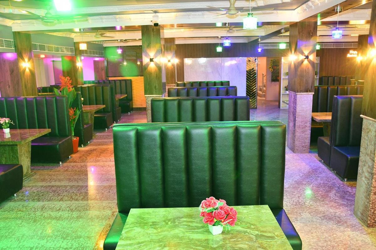 Ganpati Plaza Hotel Ádzsmir Kültér fotó