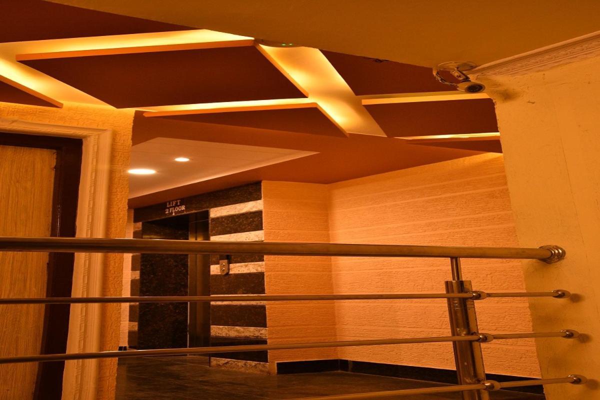 Ganpati Plaza Hotel Ádzsmir Kültér fotó