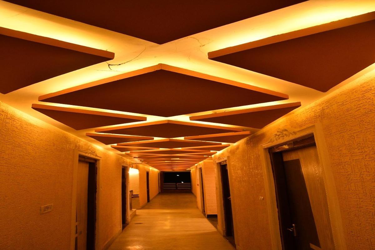 Ganpati Plaza Hotel Ádzsmir Kültér fotó