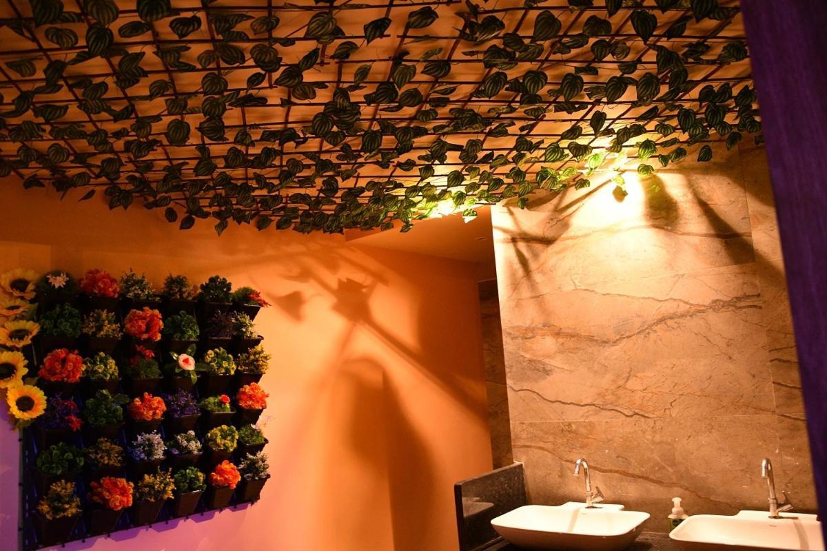Ganpati Plaza Hotel Ádzsmir Kültér fotó