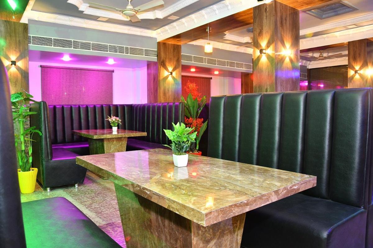 Ganpati Plaza Hotel Ádzsmir Kültér fotó